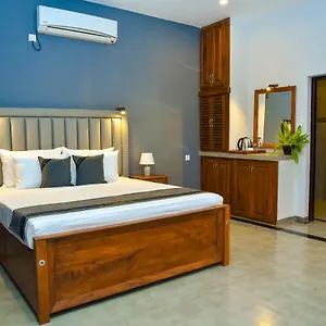 Katunayake Tectona Grandis Bed & Breakfast