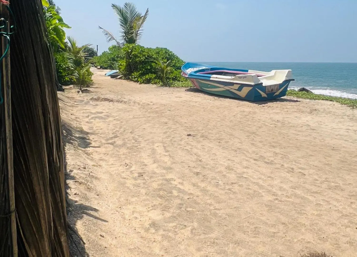 Chanco Beach Villa Negombo Bed & Breakfast